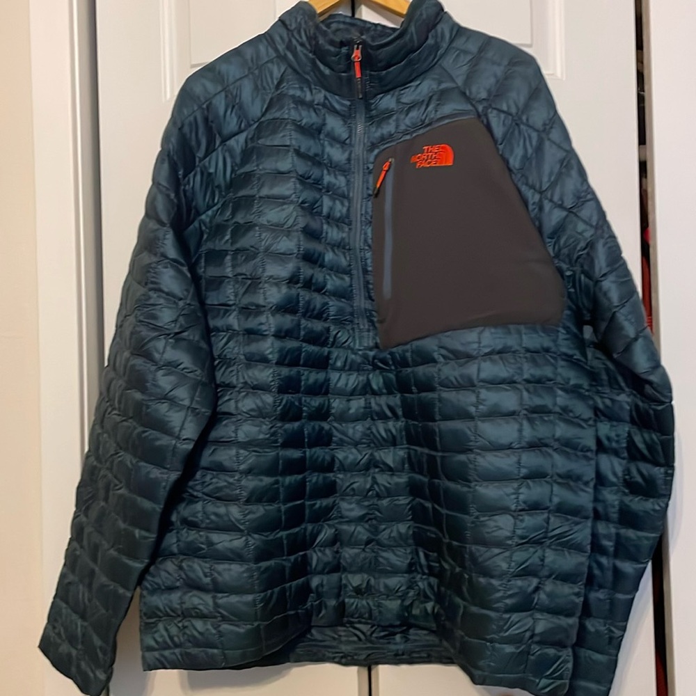 Men’s Northface puffer lightweight quarter zip